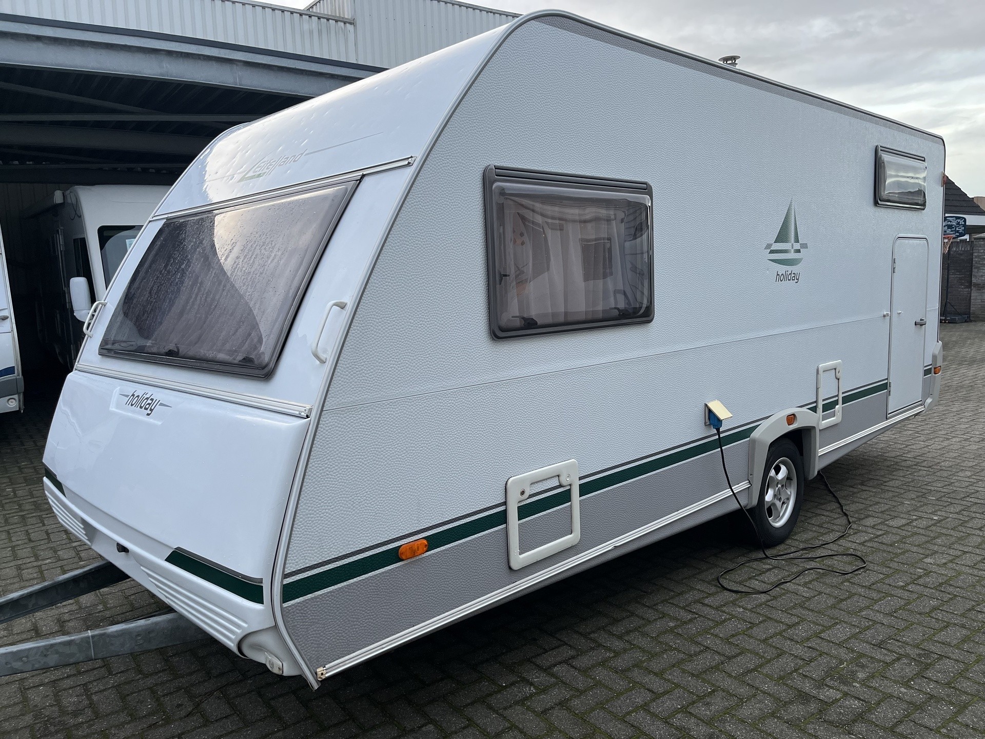 Foto 1 van 15
