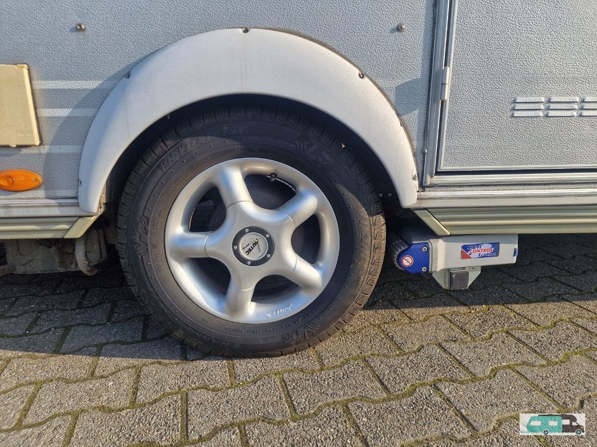 Foto 7 van 20