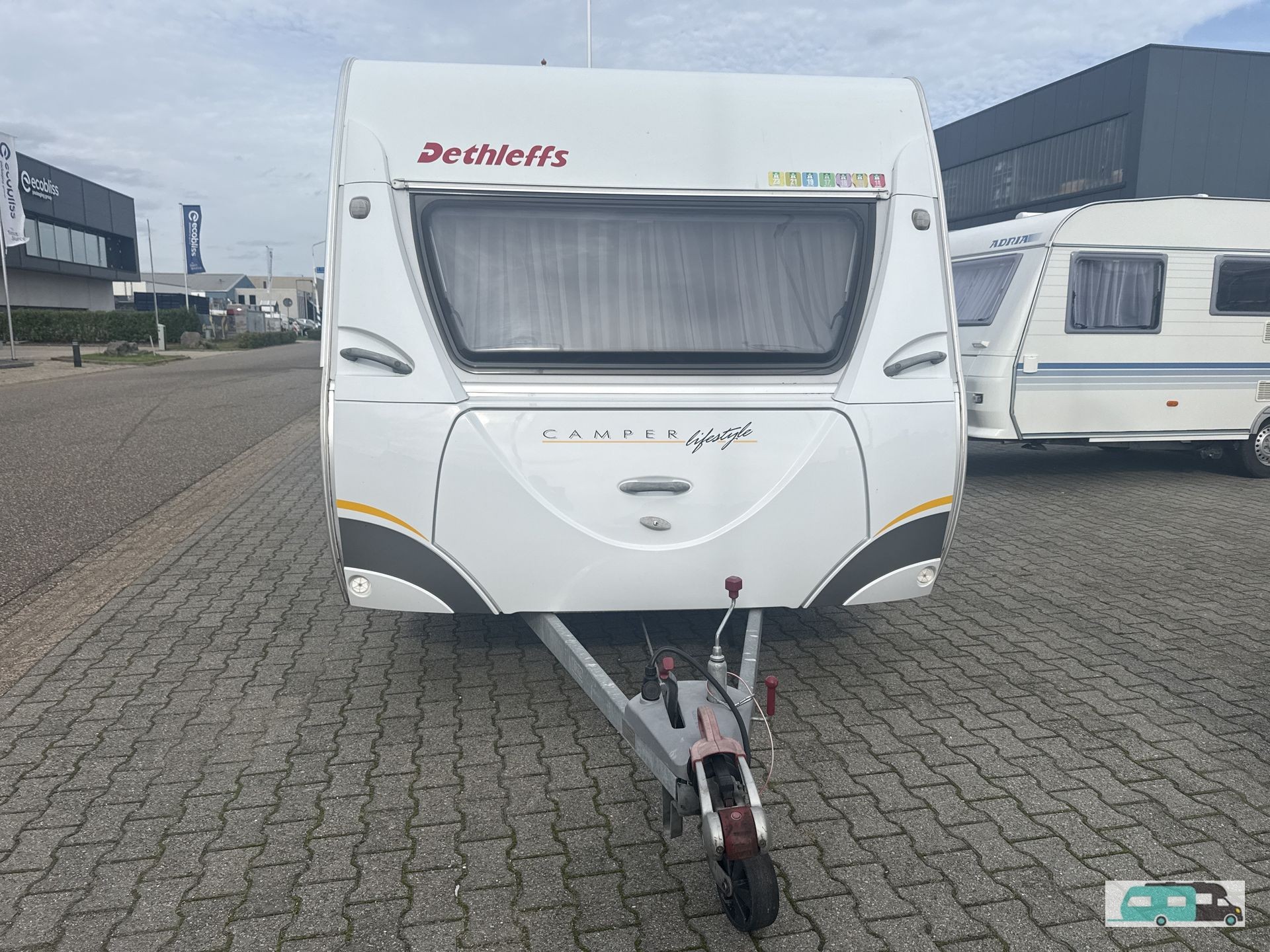 Foto 2 van 33