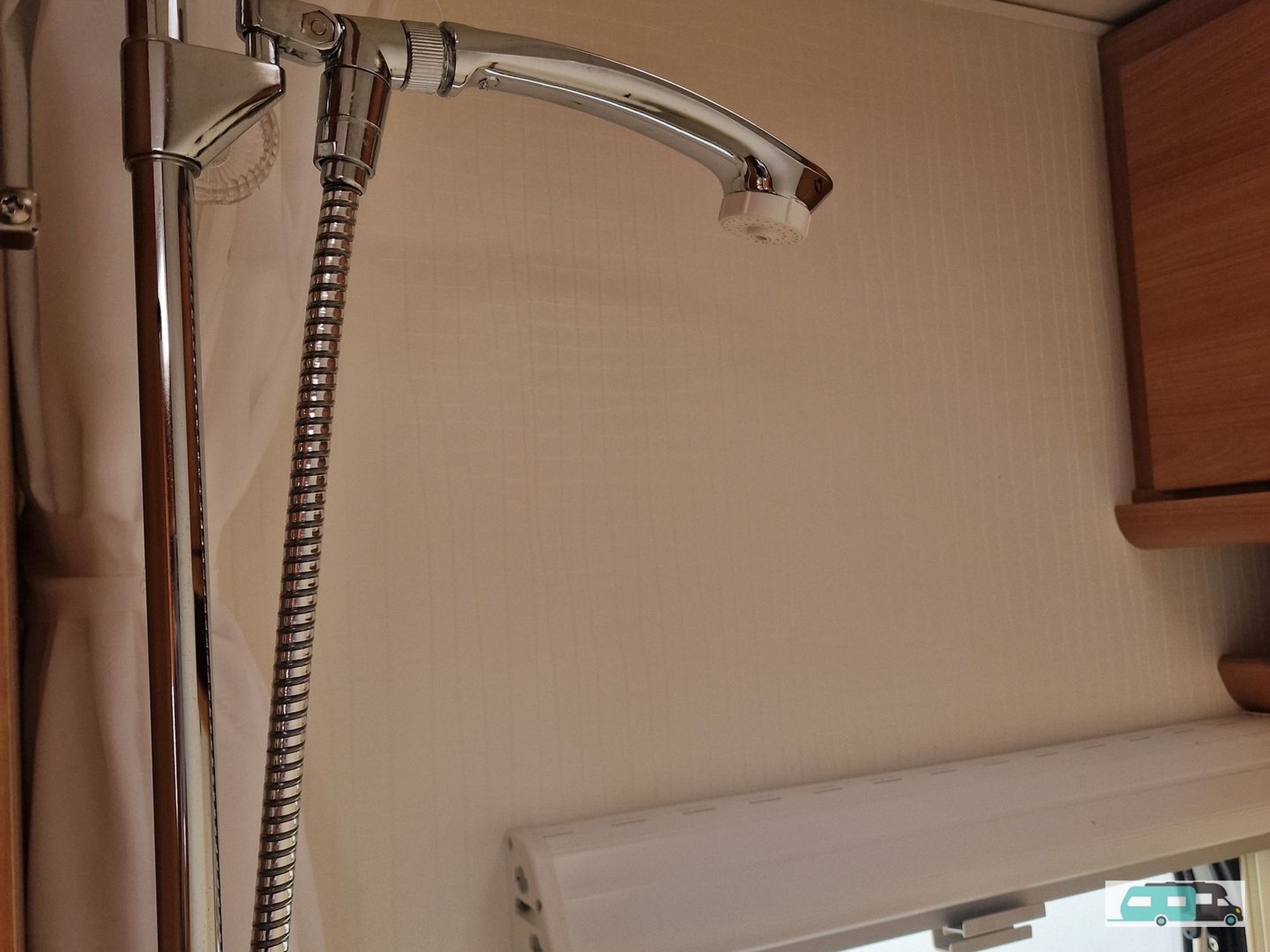 Foto 32 van 33