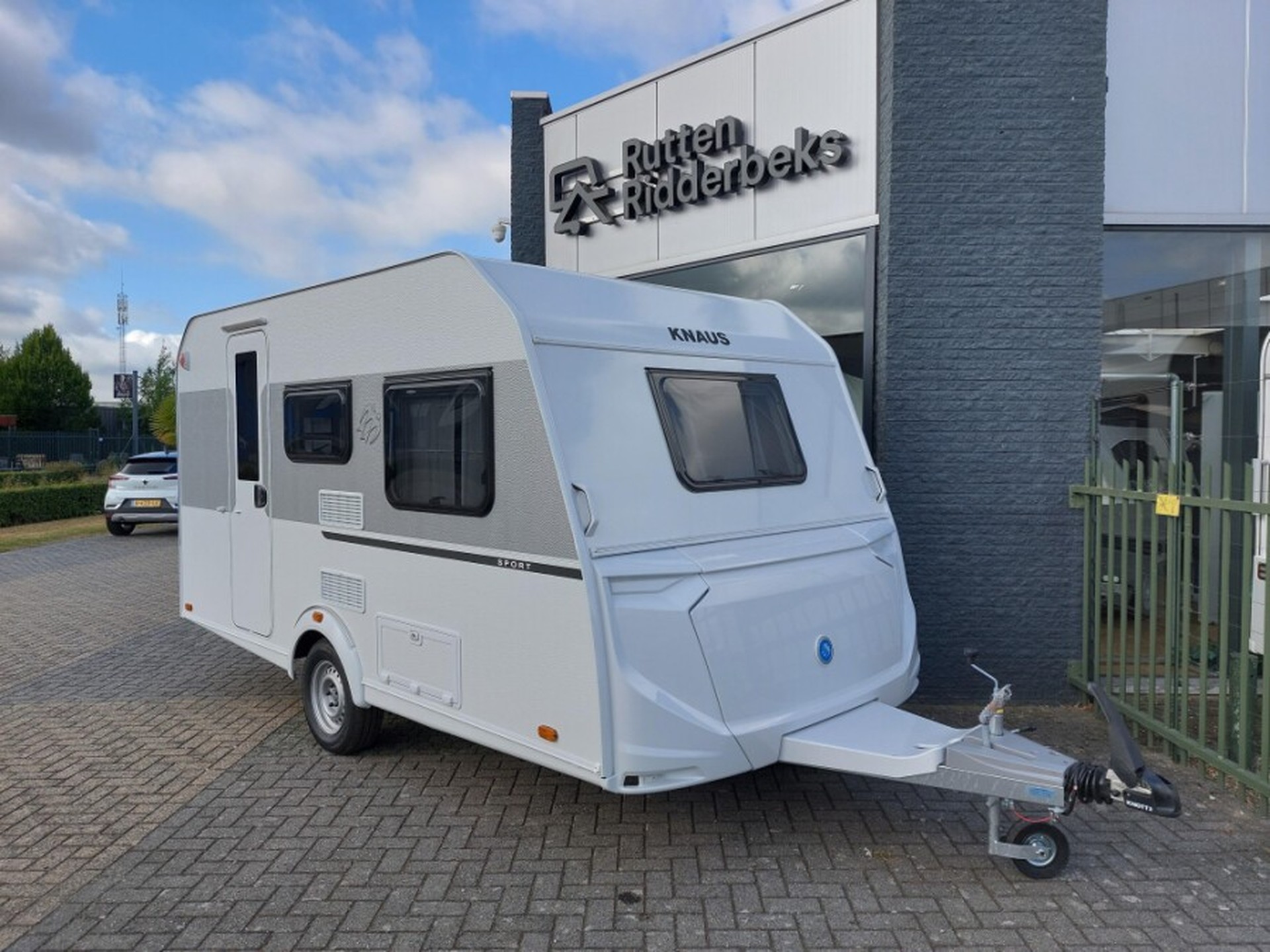 Foto 1 van 15