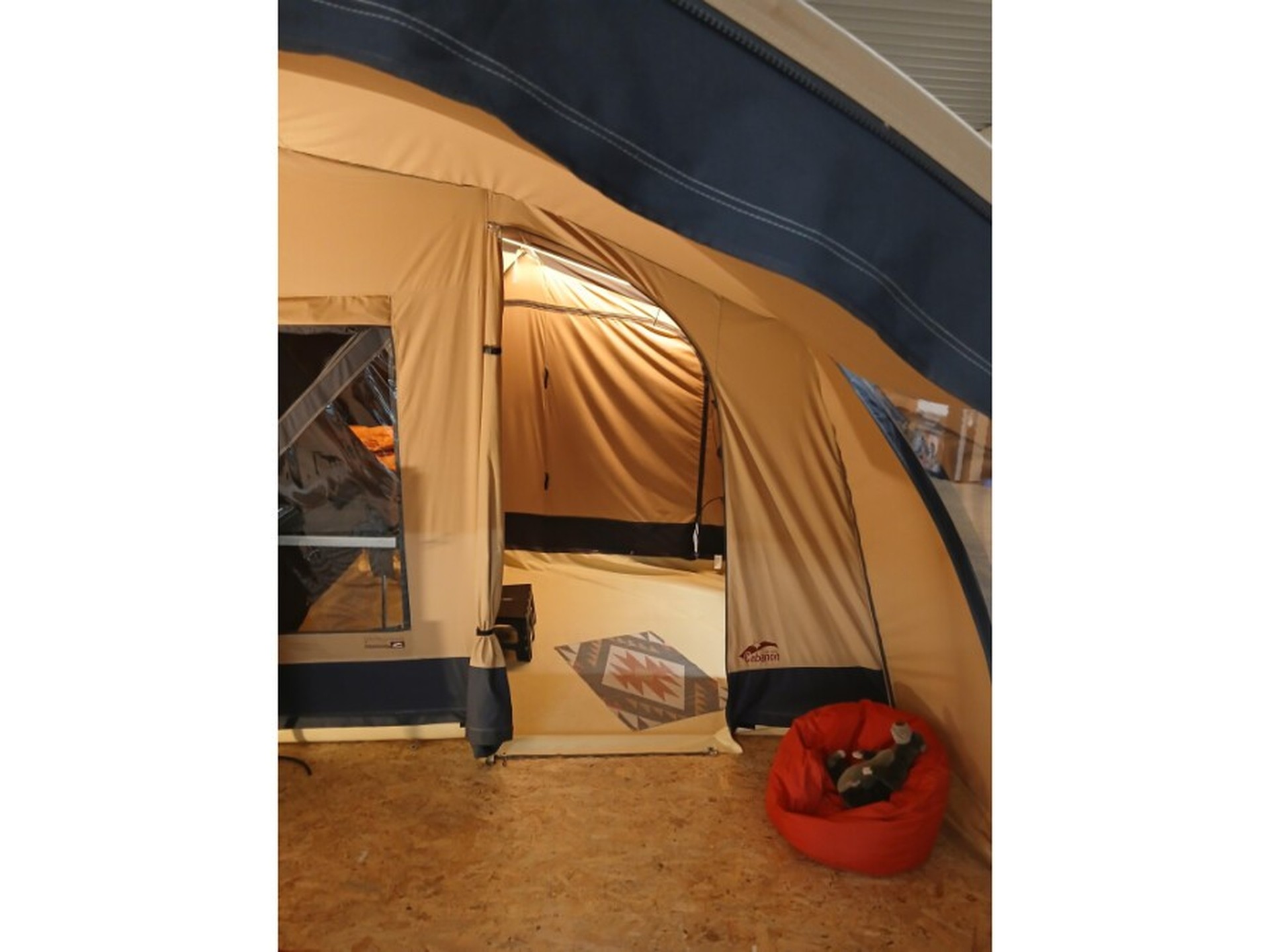 Foto 2 van 7